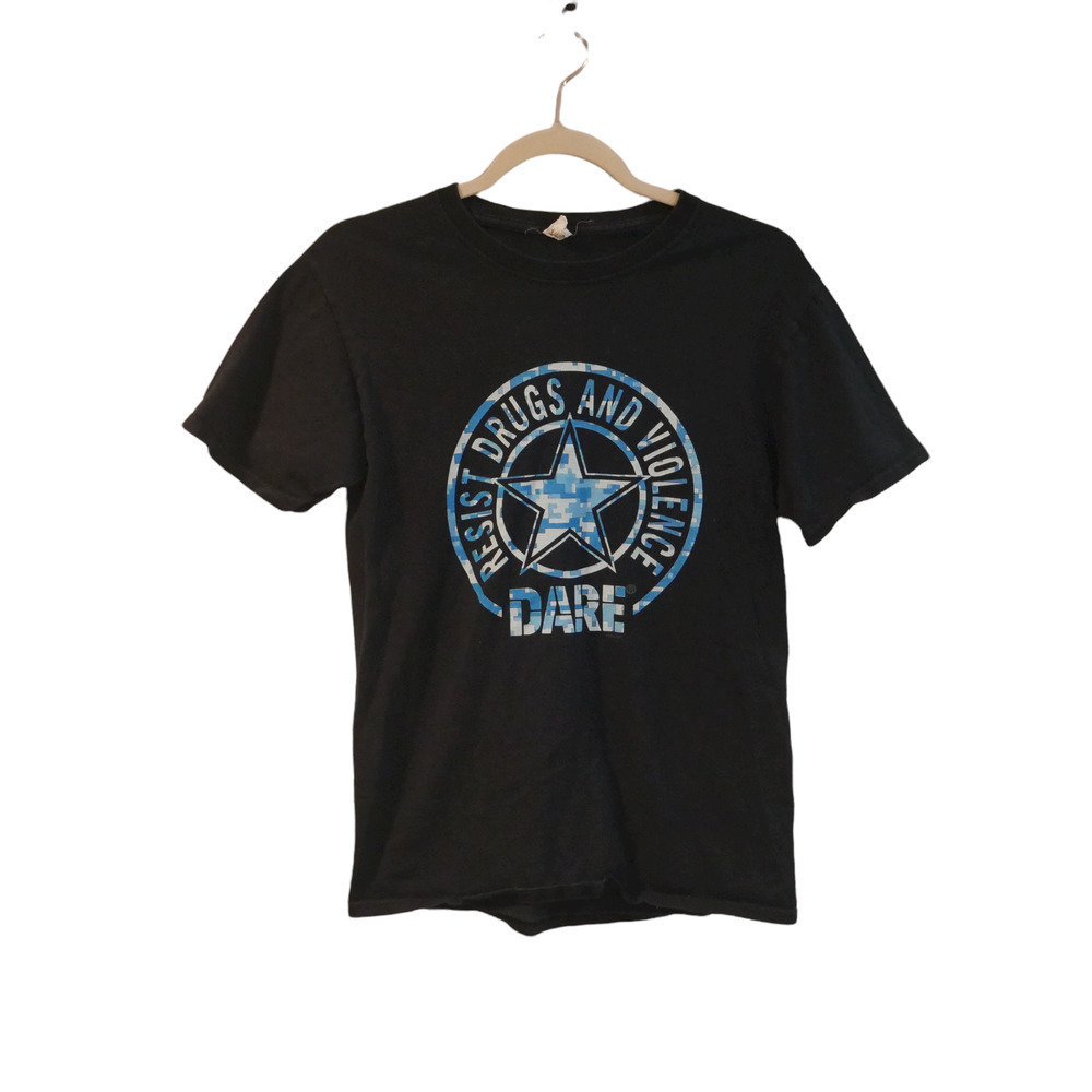 𝅺VINTAGE Dare Blue Resist Tee Size Small